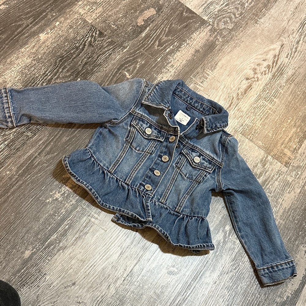 Baby GAP girls rugged jean jacket